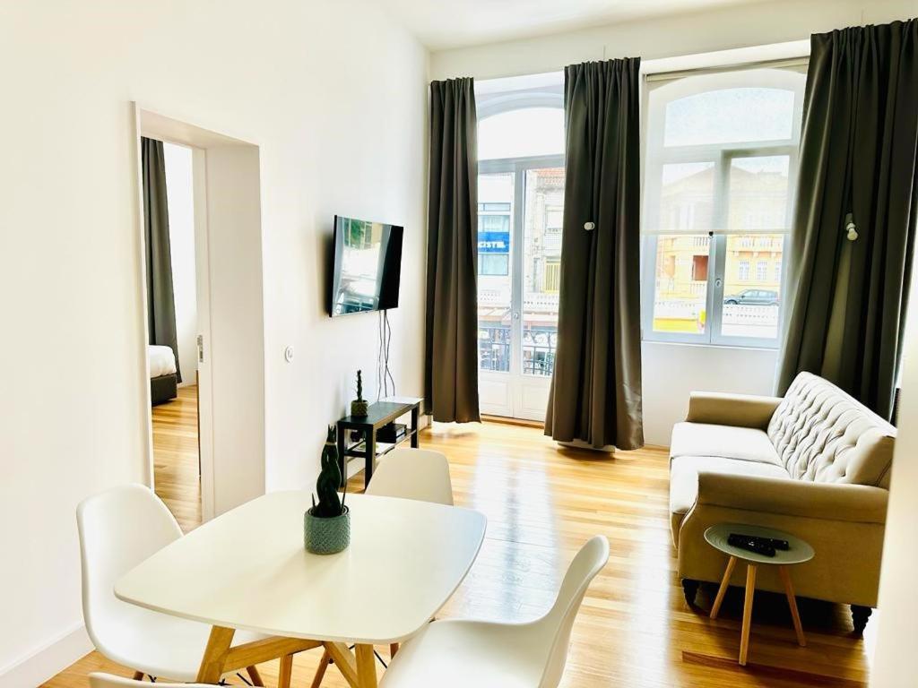 8 Villas Hotel Santo Tirso Exterior photo